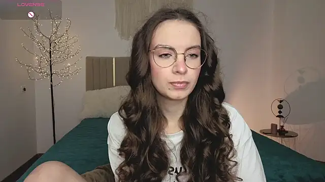 Real cutie1 online show from April 1, 12:50 pm