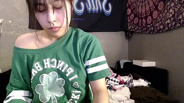 London Ray online show from May 28, 1:58 am