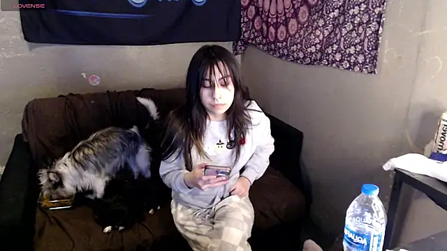 London Ray online show from March 13, 9:27 pm