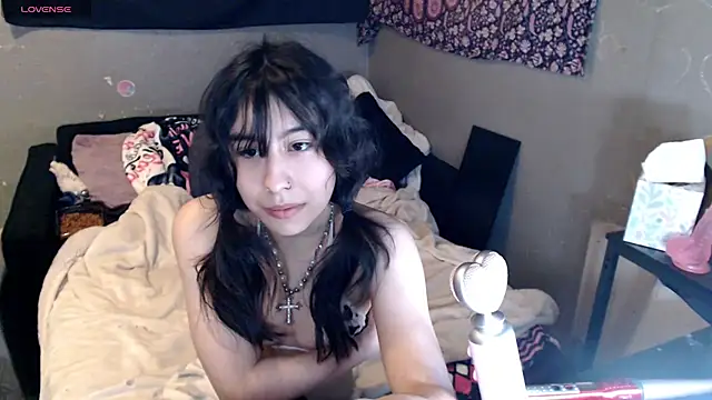 London Ray online show from February 6, 9:12 am