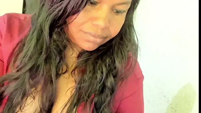 ebonylouissexyhot online show from October 31, 5:39 pm