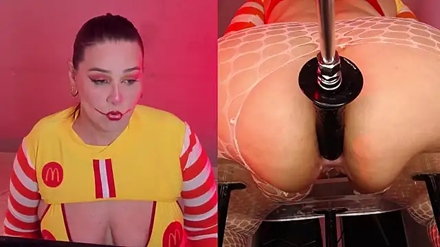 ErikaMontiel   online show from October 24, 9:11 pm