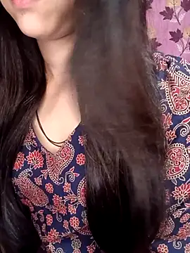 Snapshot of Queen_Pooja7 chatting on October 11, 5:48 pm Queen Pooja7 online show from October 11, 5:48 pm