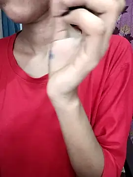 Snapshot of Queen_Pooja7 chatting on September 18, 7:01 pm Queen Pooja7 online show from September 18, 7:01 pm