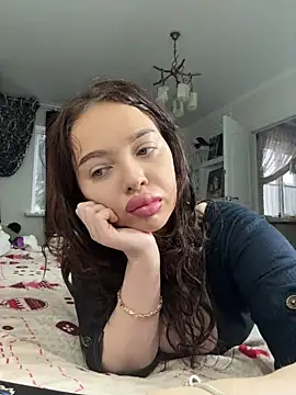 Hannah xBaby online show from January 9, 11:47 am