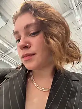 lucy-joy online show from October 12, 10:50 am