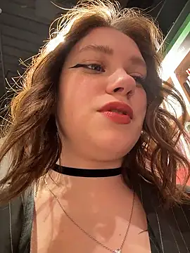 lucy-joy online show from January 16, 8:32 am