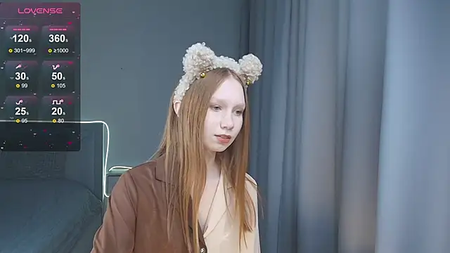 FoxyMira online show from January 7, 2:09 pm