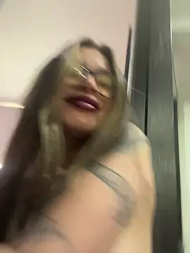 KoraSweett online show from November 3, 7:07 pm