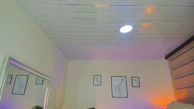 LusyKitty online show from September 30, 4:34 pm