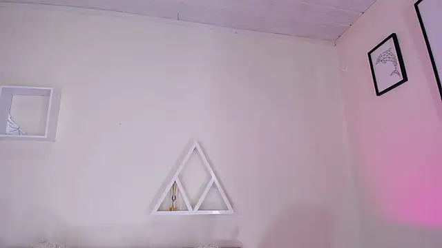 LusyKitty online show from October 30, 4:41 pm