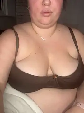 roxey-1997 online show from December 4, 10:21 pm