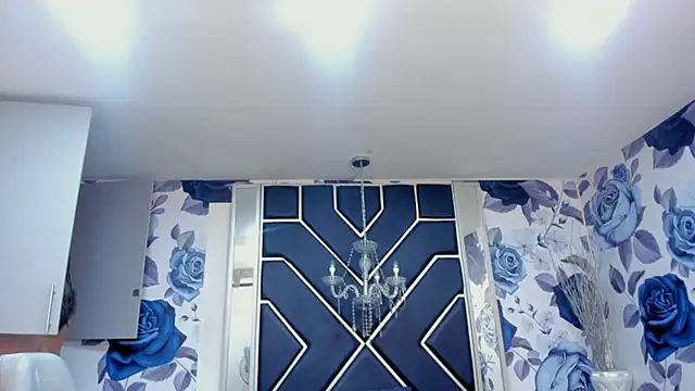 LatinaHoleQueen online show from November 13, 3:22 pm