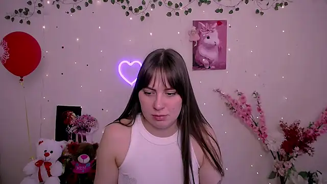 Amanda Bright  online show from April 8, 11:12 am