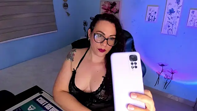 Nicky lucy m online show from March 27, 1:29 am