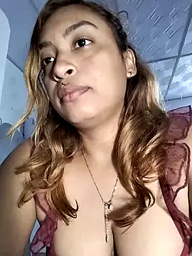 shanell saenz online show from February 19, 2:00 am