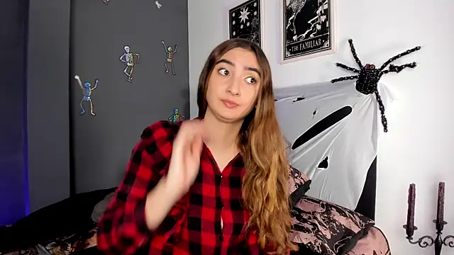 Alice Dickinssonn online show from October 30, 1:45 pm