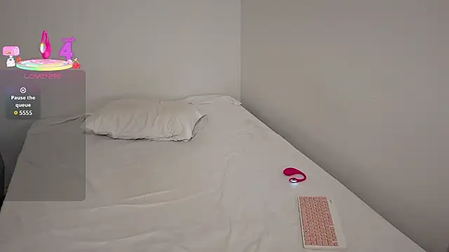 kayleesims  online show from February 11, 1:31 am