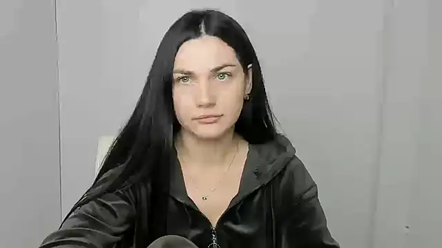 Snapshot of Lune_Moon chatting on October 7, 7:13 am Lune Moon online show from October 7, 7:13 am