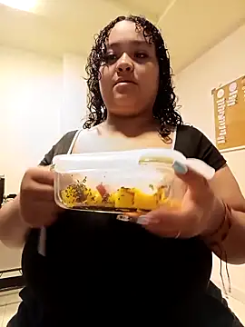 KITY HILL online show from April 17, 12:46 am