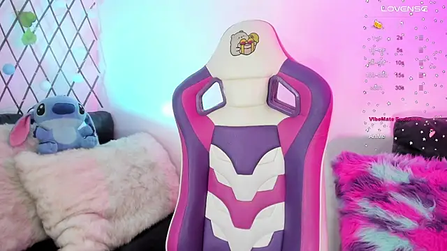 Hadid Jimenez  online show from October 9, 8:24 pm