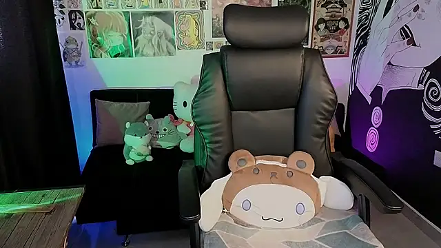 Yuhwan  online show from September 22, 8:07 pm