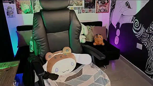 Yuhwan  online show from September 27, 11:12 pm