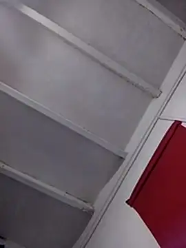 Themaskedgirl21 online show from April 4, 5:34 pm