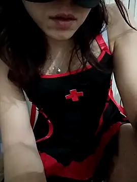 alicepavia22 online show from January 5, 7:39 pm