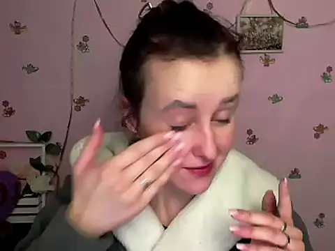 FeelMe   online show from February 21, 8:42 pm