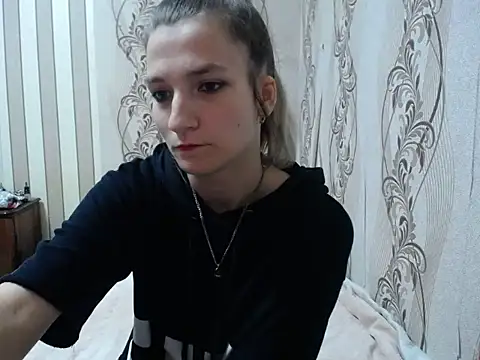 Snapshot of AlissaClark chatting on September 23, 9:02 pm AlissaClark online show from September 23, 9:02 pm