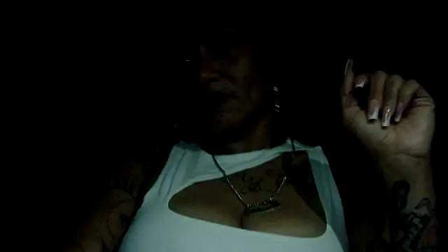 Snapshot of Flossee chatting on September 27, 4:19 am Flossee online show from September 27, 4:19 am