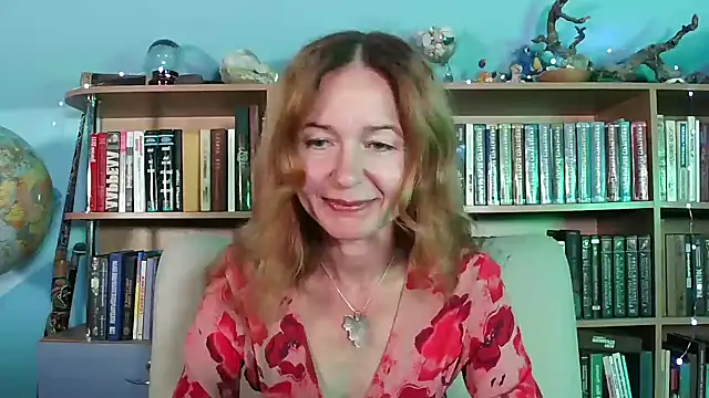 Foxilady357 online show from October 2, 2:00 pm