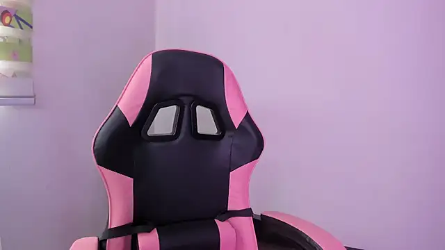 Arianna Jannes online show from April 8, 3:47 pm