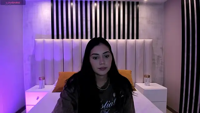 AmbarJames  online show from February 11, 12:28 pm