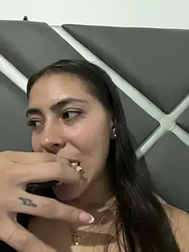 ValkaGrecco online show from February 11, 3:30 am