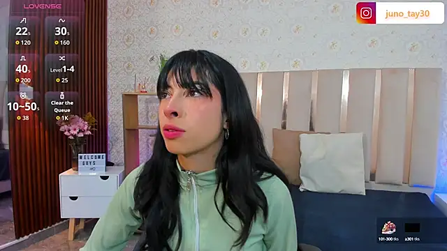 juno tay online show from September 12, 7:32 pm