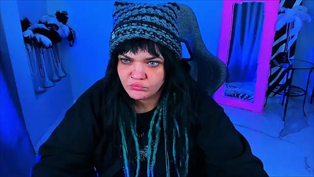 MaryHarrys online show from February 4, 2:36 am