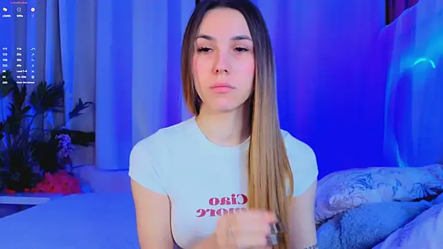 -CindyLou online show from December 19, 6:05 am