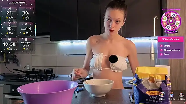 Snapshot of Pisypussy chatting on October 7, 6:18 am Pisypussy online show from October 7, 6:18 am
