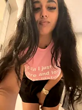 LilMisIndianx online show from November 17, 9:43 am