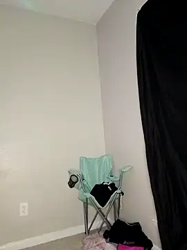 Thickkemzz41 online show from October 5, 1:10 am