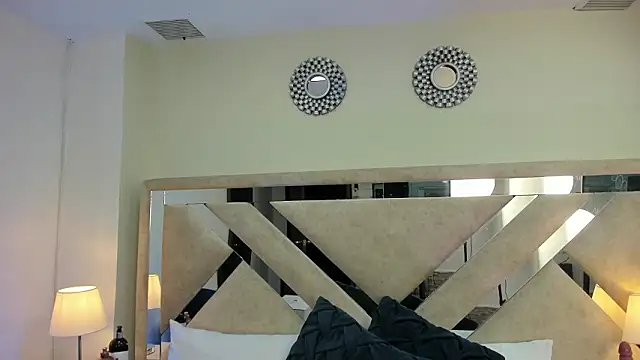 ximena vasquez8 online show from March 14, 4:13 am