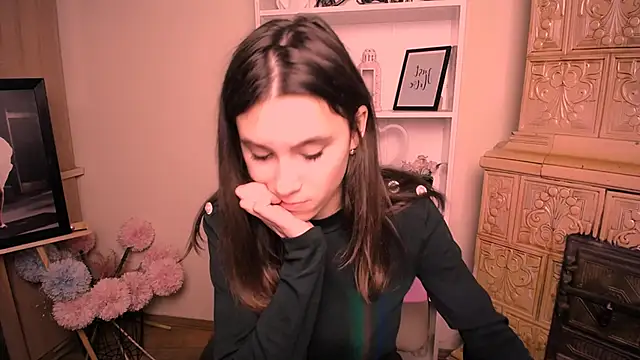 RosaRay  online show from March 21, 7:46 am