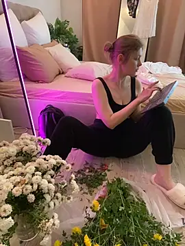 miamunn online show from October 16, 4:42 pm