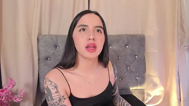 kaylee lee online show from December 22, 4:59 am