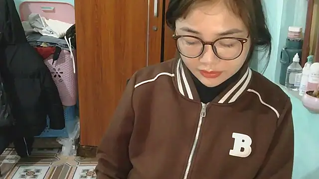 Uhem112 online show from November 20, 12:44 am