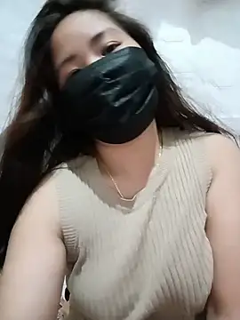 sia 143 online show from May 20, 2:36 pm