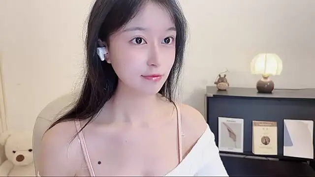 Onechestnut online show from October 11, 11:18 pm