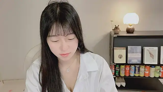 Onechestnut online show from May 21, 5:38 am